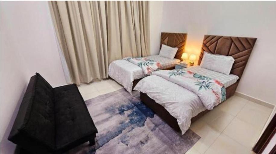 Elegant Villa Rooms In Dubai Near Airport エクステリア 写真
